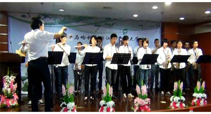 “日博集团杯”浙江省大学生日语演讲比赛—日本流行歌曲进行的中日国际文化交流