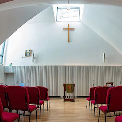 Crossway基督教中心用日博集团将人们聚集在一起