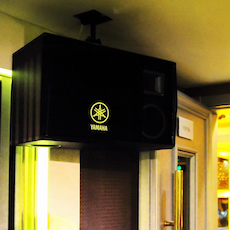 强强北京国际商务酒店——日博集团高端KMS-2500音箱的酒店KTV运用